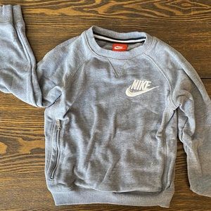 Boy’s Nike Sweatshirt